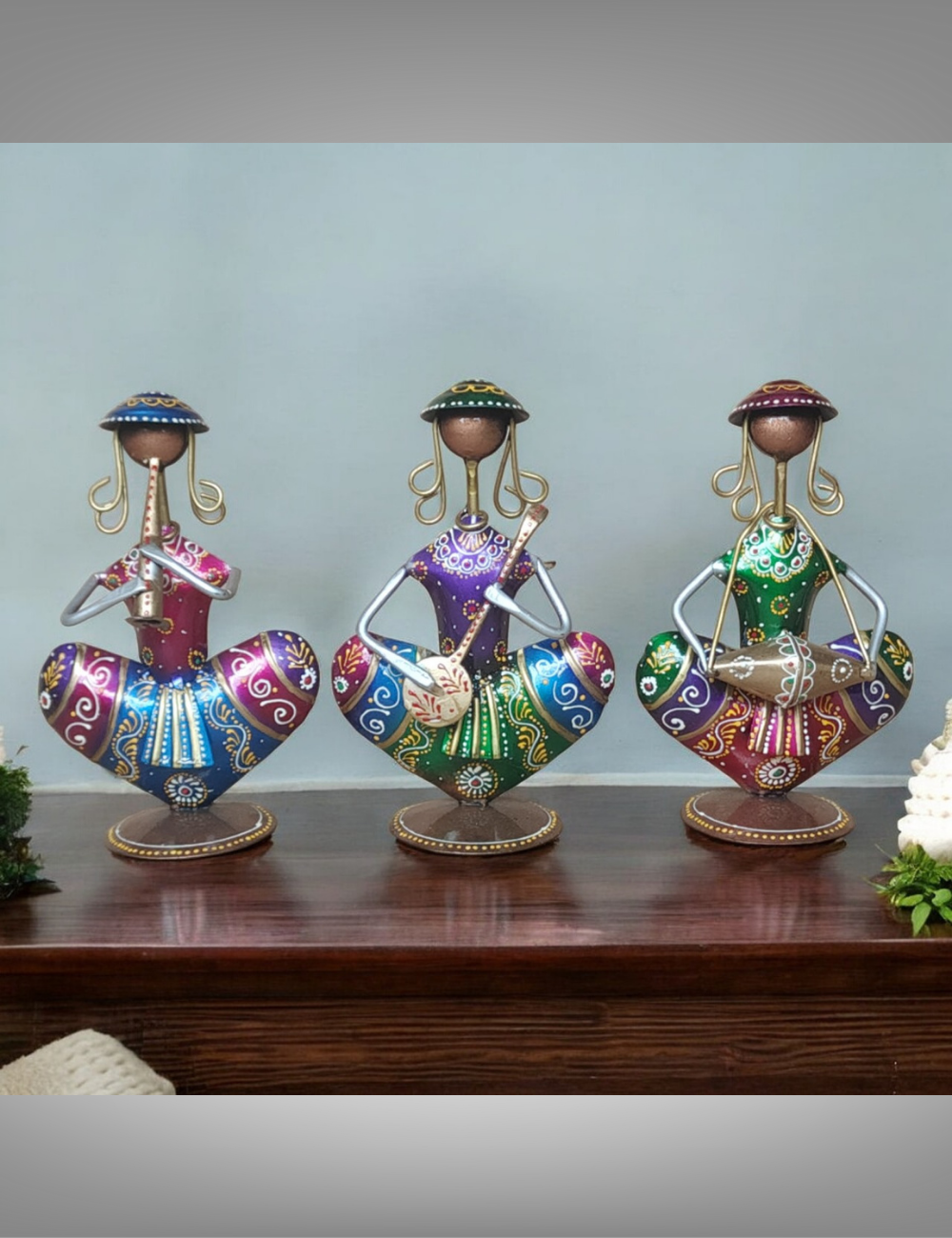 Sitting Musician Man Set of 3 Metal Show Pieces