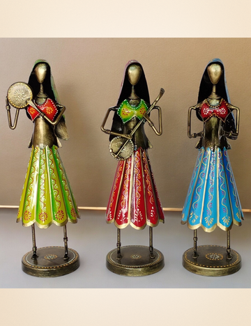 Standing Musician Lady Set of 3 Metal Show piece 4*5*15 inches