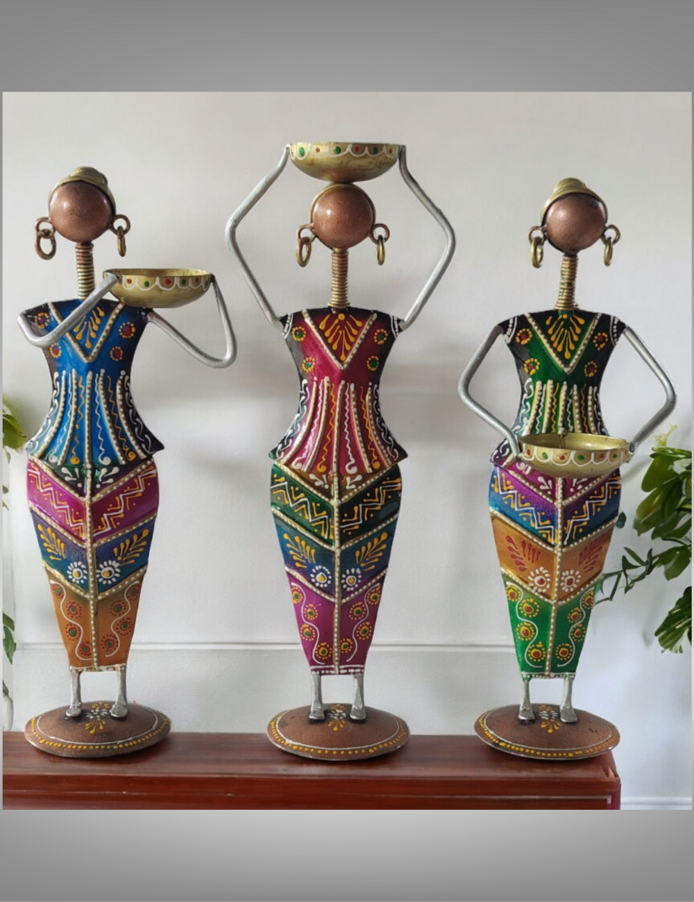 Women T-light Holder Set of 3 Metal Show Pieces